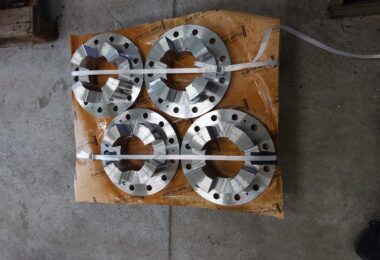 Dobór materiału do obróbki CNC: stal, aluminium, mosiądz, tworzywa